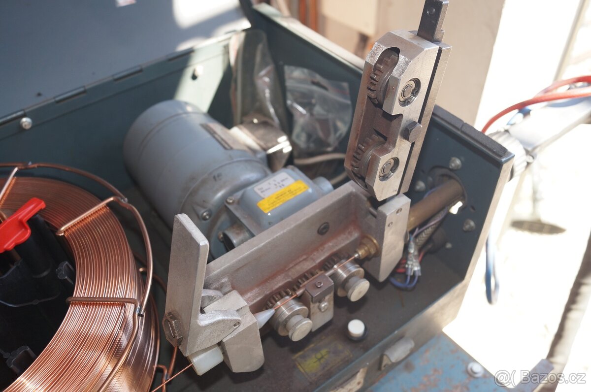 svářečka MIG-MAG CO2 - 4