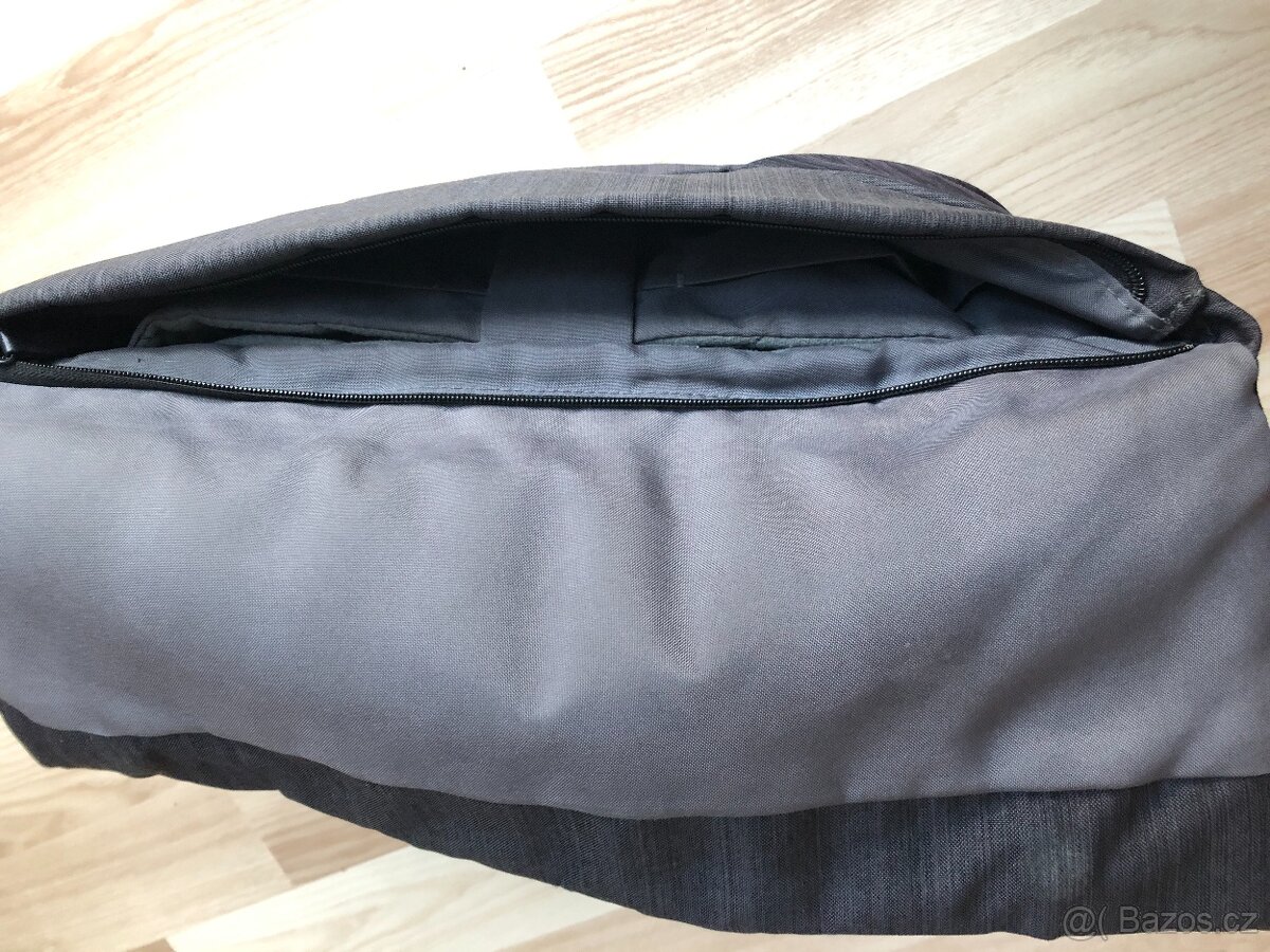 Taška na kočárek / přebalovací taška, Dicota - 4