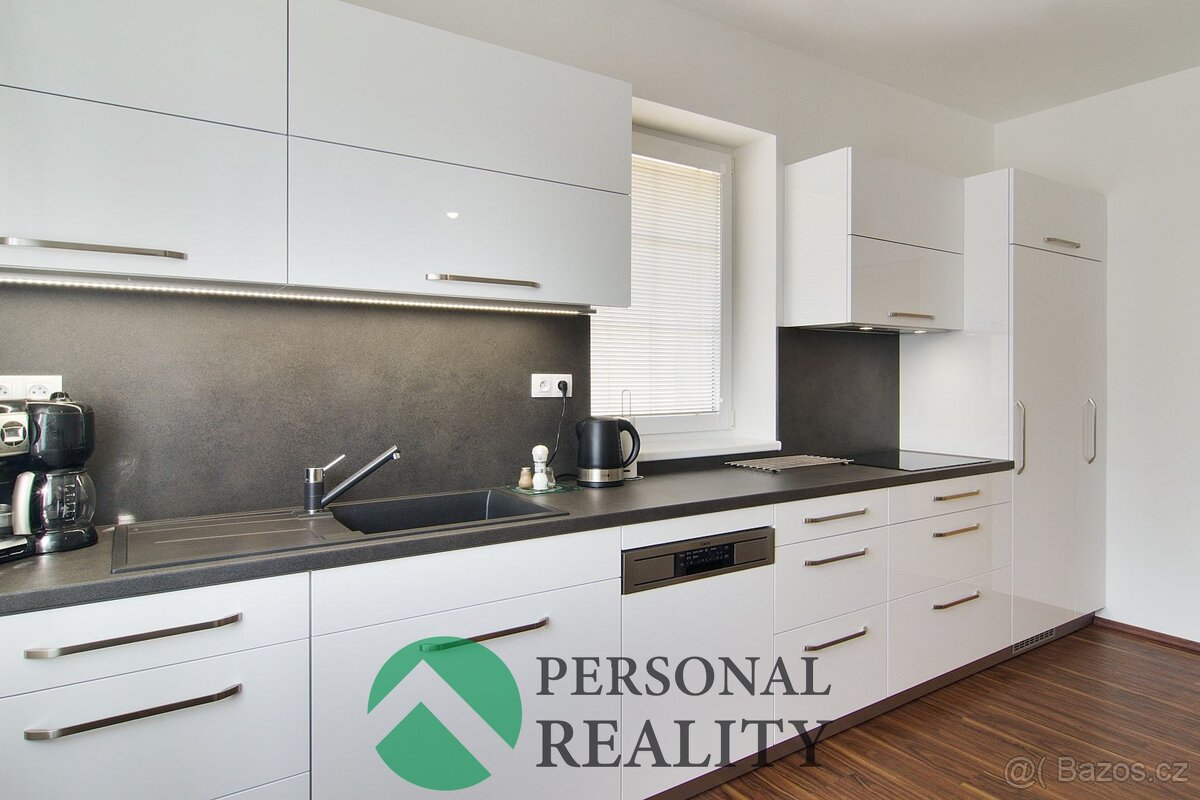 Prodej, Rodinné domy, 946 m² - Škvorec, ev.č. 01122 - 4