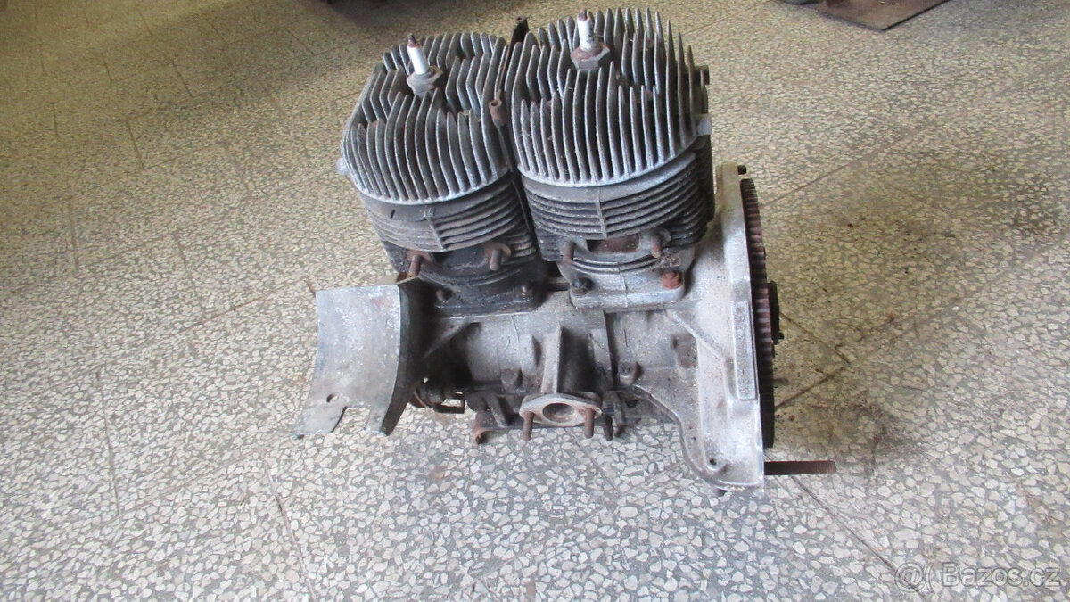 Ford Eifel 1936 motor, jawa minor, Žuk kolo - 4