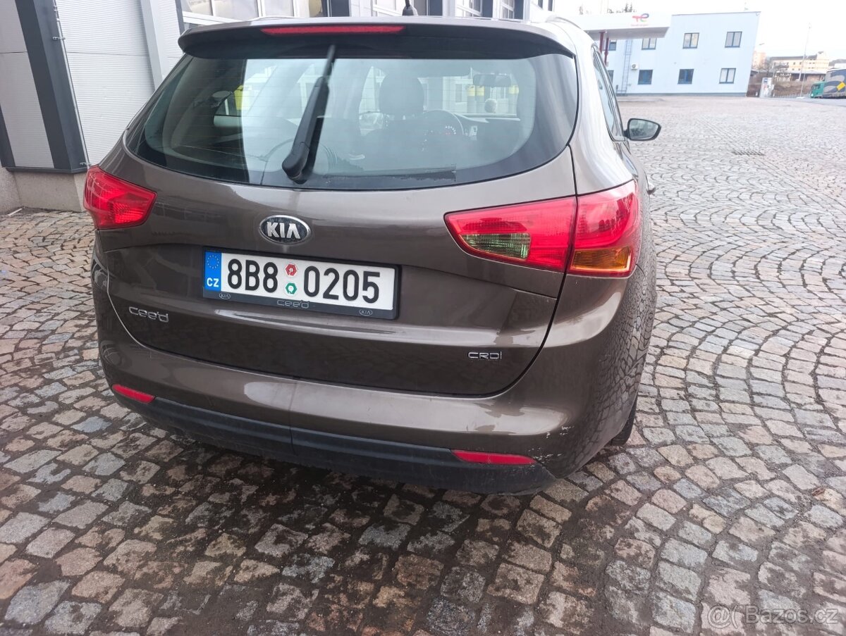 Kia Ceed II. rok 2014 - 4