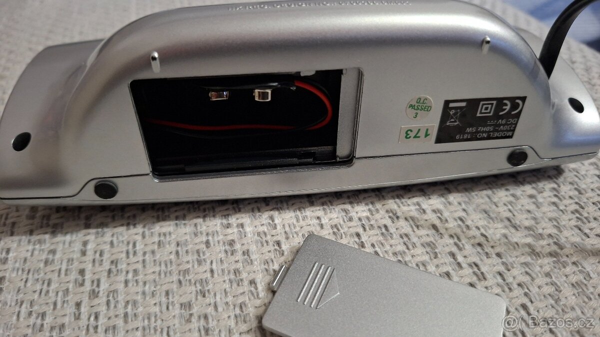 Digitální budík JVD - 4