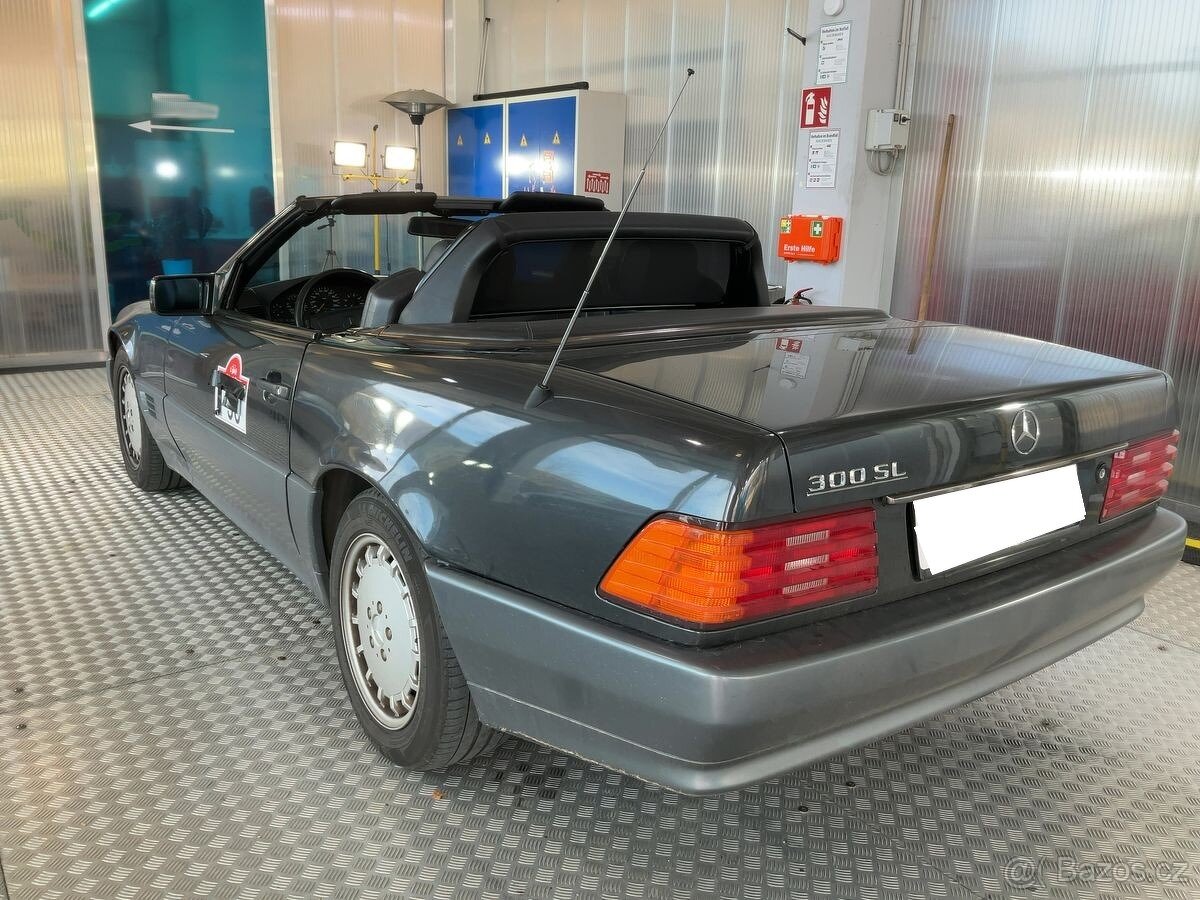 Mercedes-Benz SL 300 (žehlička) - 4