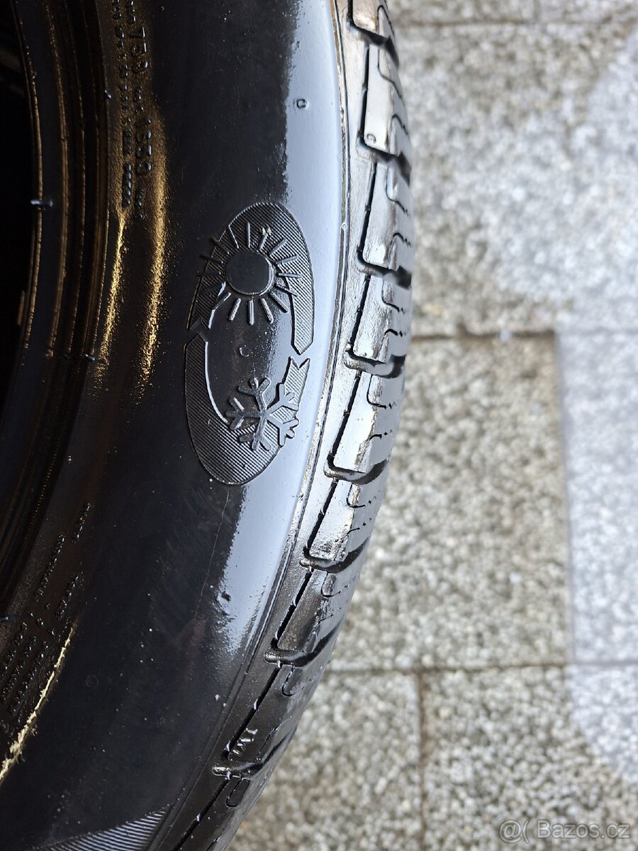 2x celoroční pneu 215/55 R17 - 4