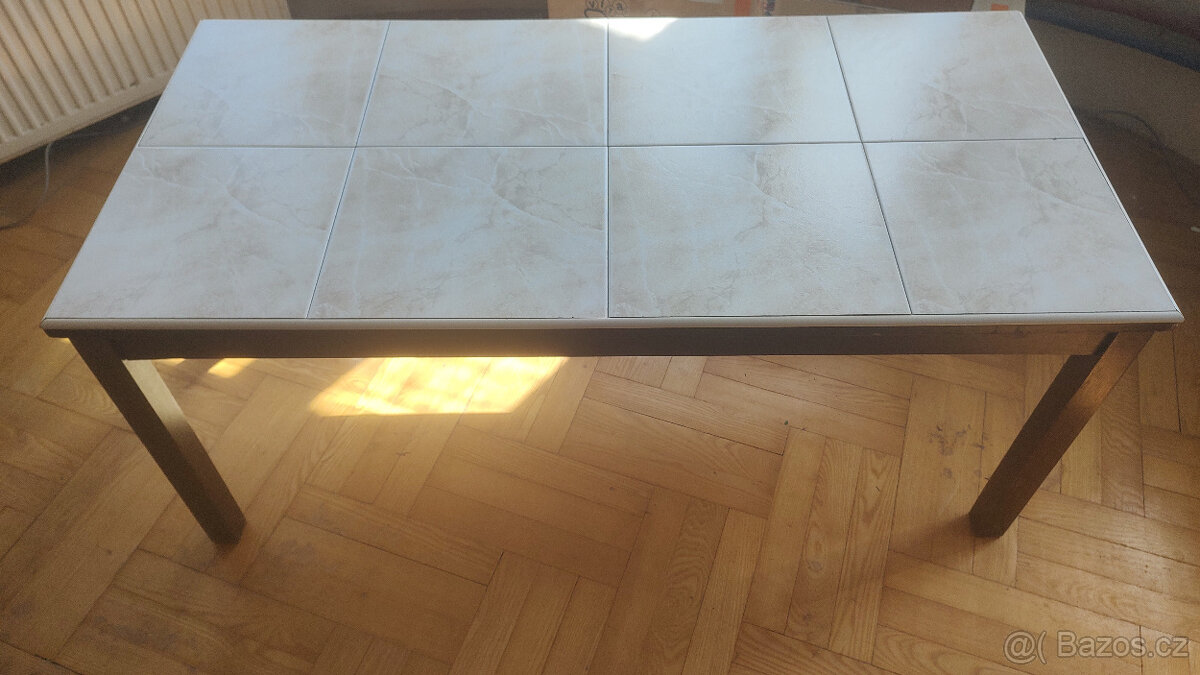 Kachličkový stůl - 4