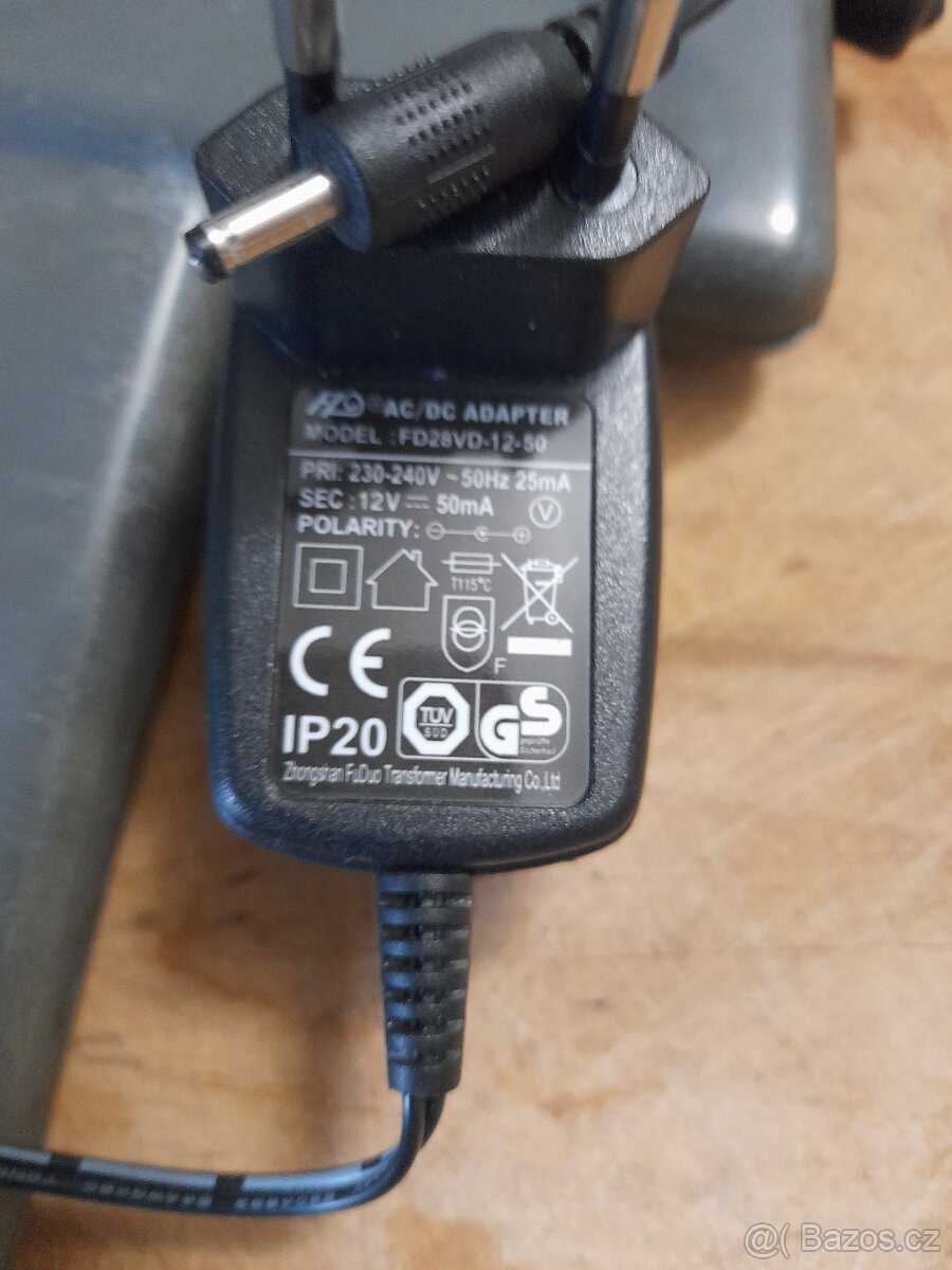 Prodám televizní anténu Sencor - 4