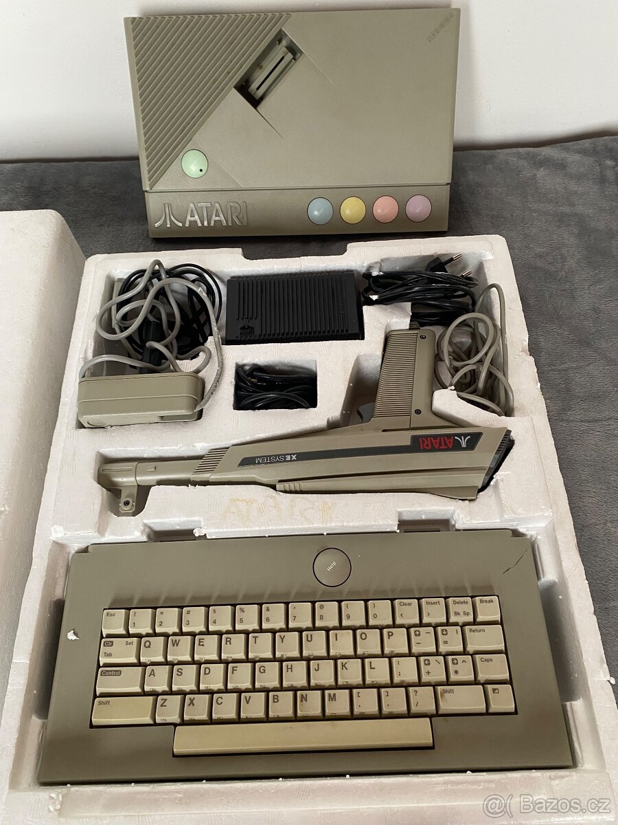 Atari XE Video Game System - 4