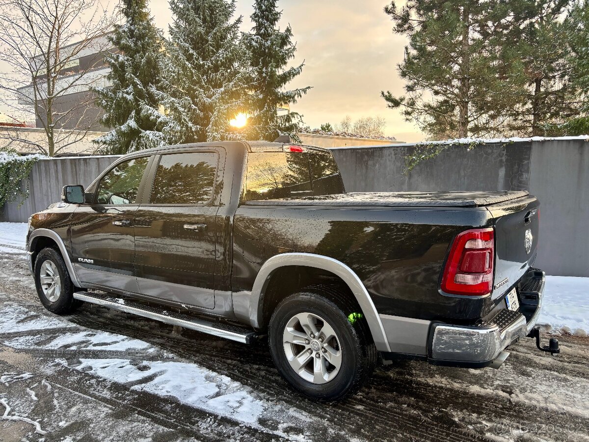 Dodge Ram 1500 5.7 Hemi Laramie 82 000km - 4
