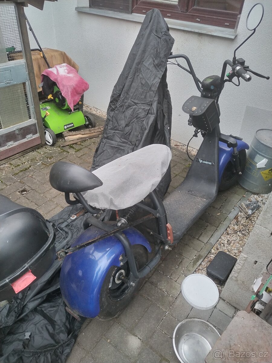 Prodám koloběžku c1 1000w chopper - 4