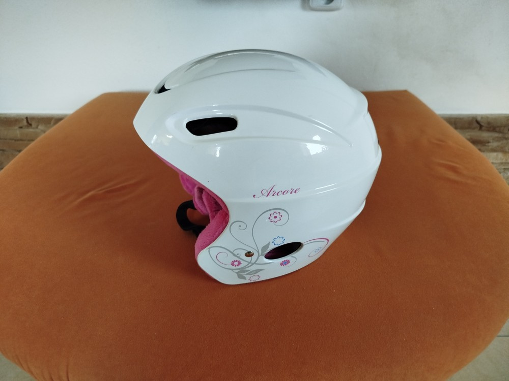 Lyžařská helma - 4