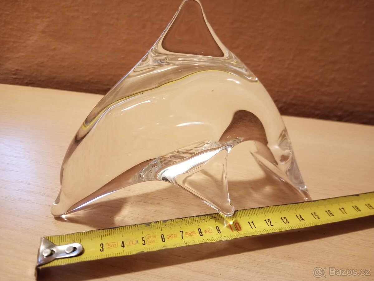 Skleněný delfín - 4