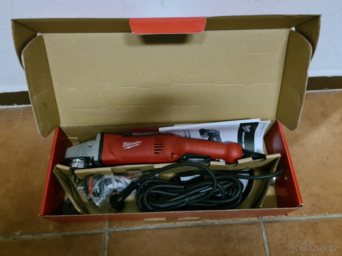 úhlová bruska AGV 15-125 - 4