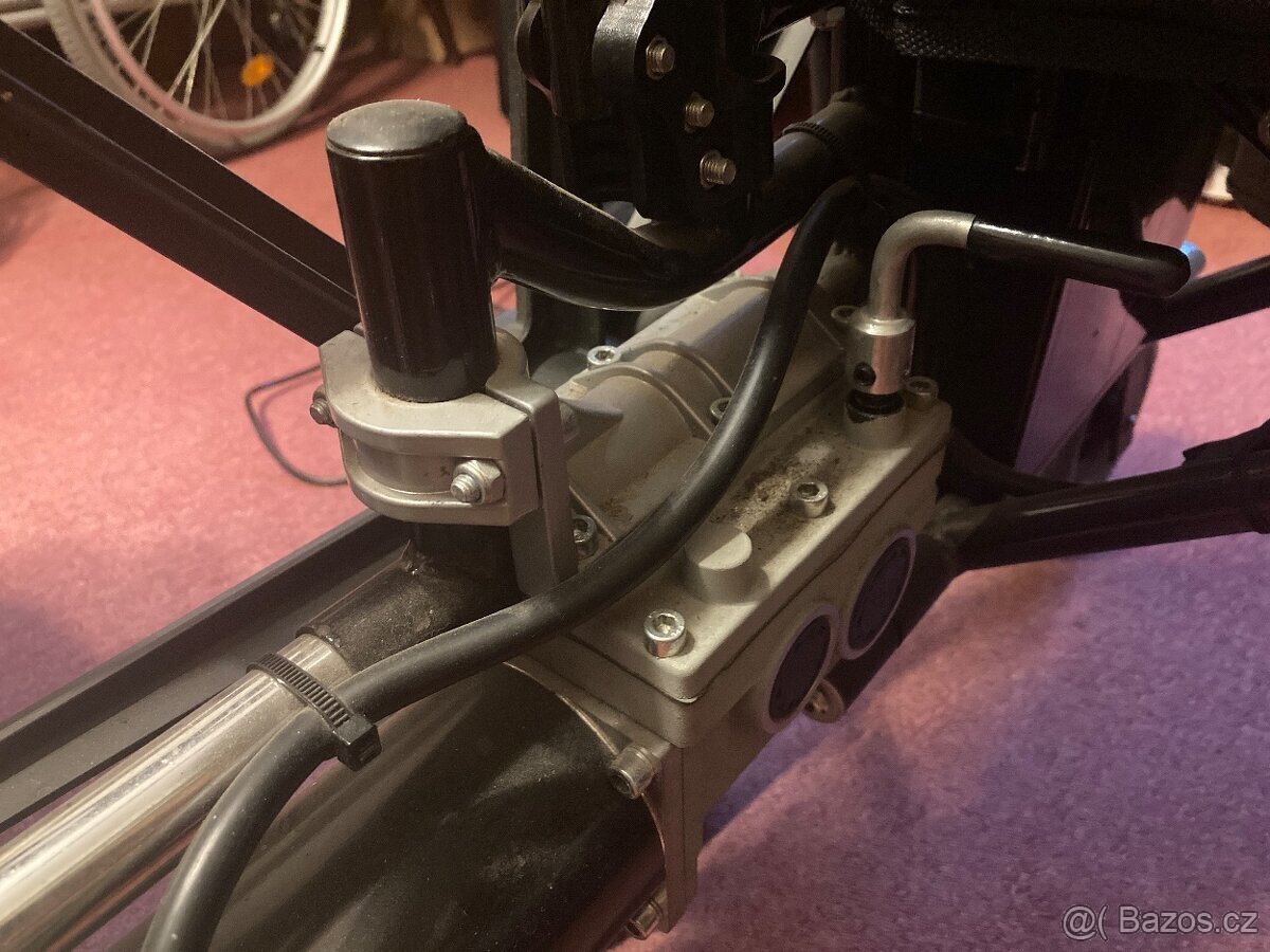 Elektrický invalidní vozík - 4