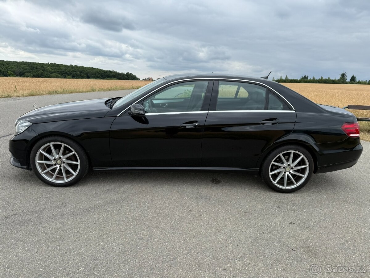 Mercedes-Benz E200 CDI - 4