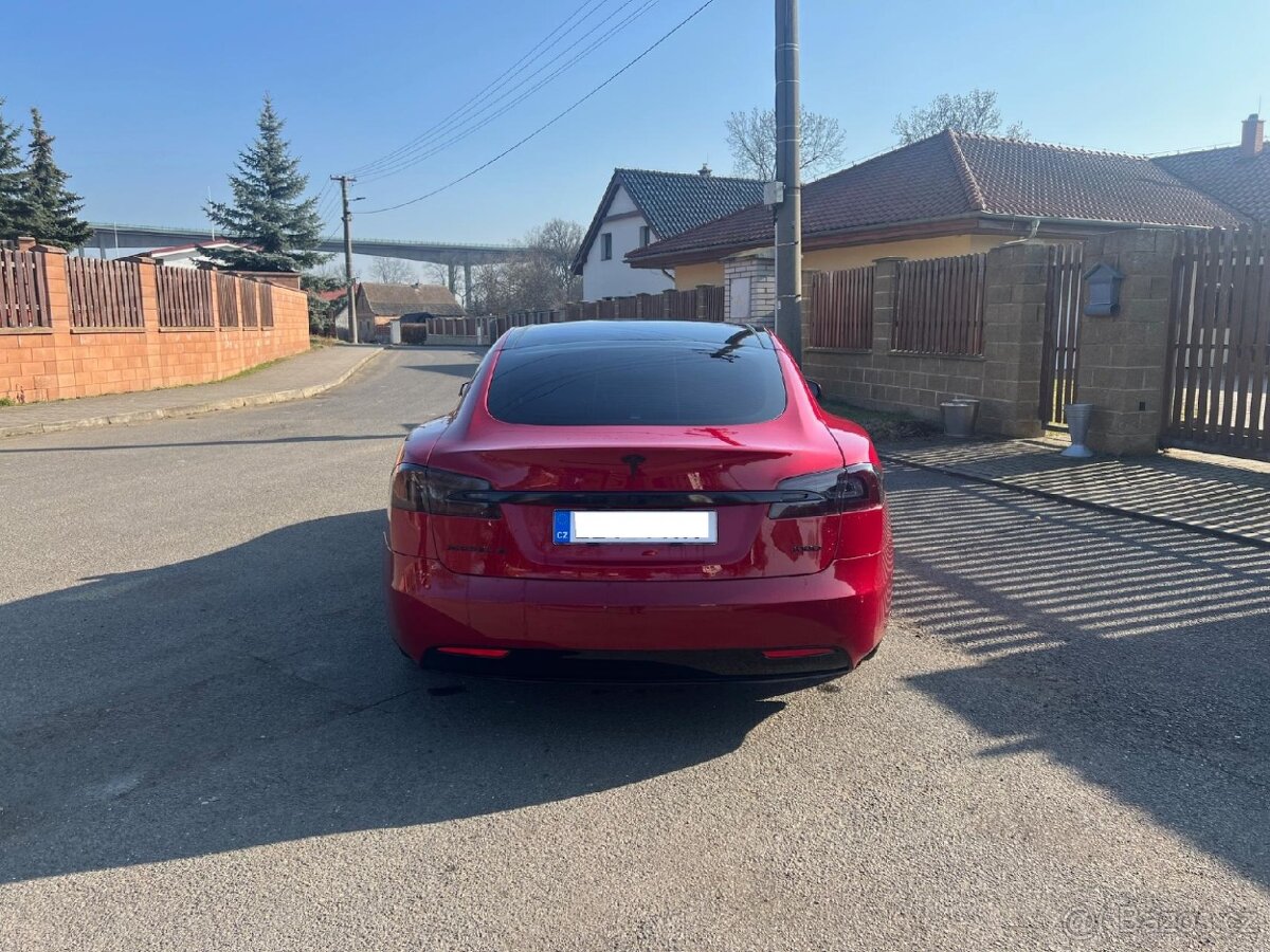 Tesla model S 100D - 4