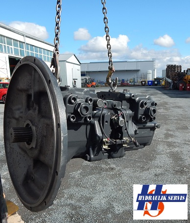 HYDRAULICKÉ ČERPADLO KOMATSU PC350 - 4