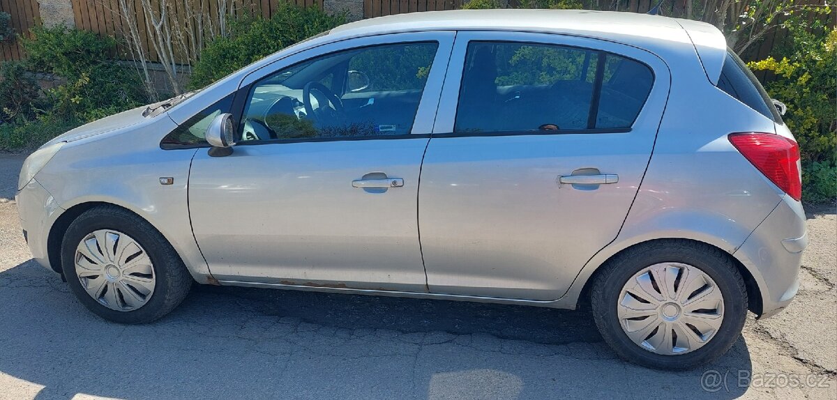 Opel Corsa 1,2 díly - 4