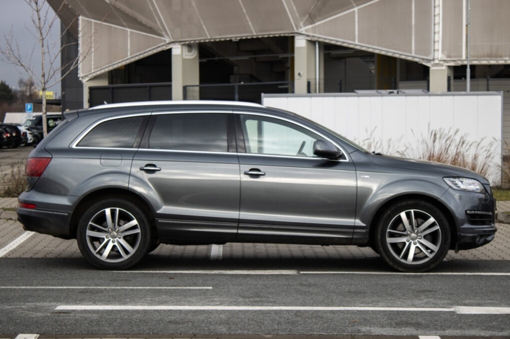 Audi Q7 3.0 TDI quattro Tiptronic S-line (2011) - 4