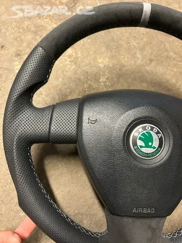 Tvarovaný, upravený volant Octavia 2 s airbagem - 4