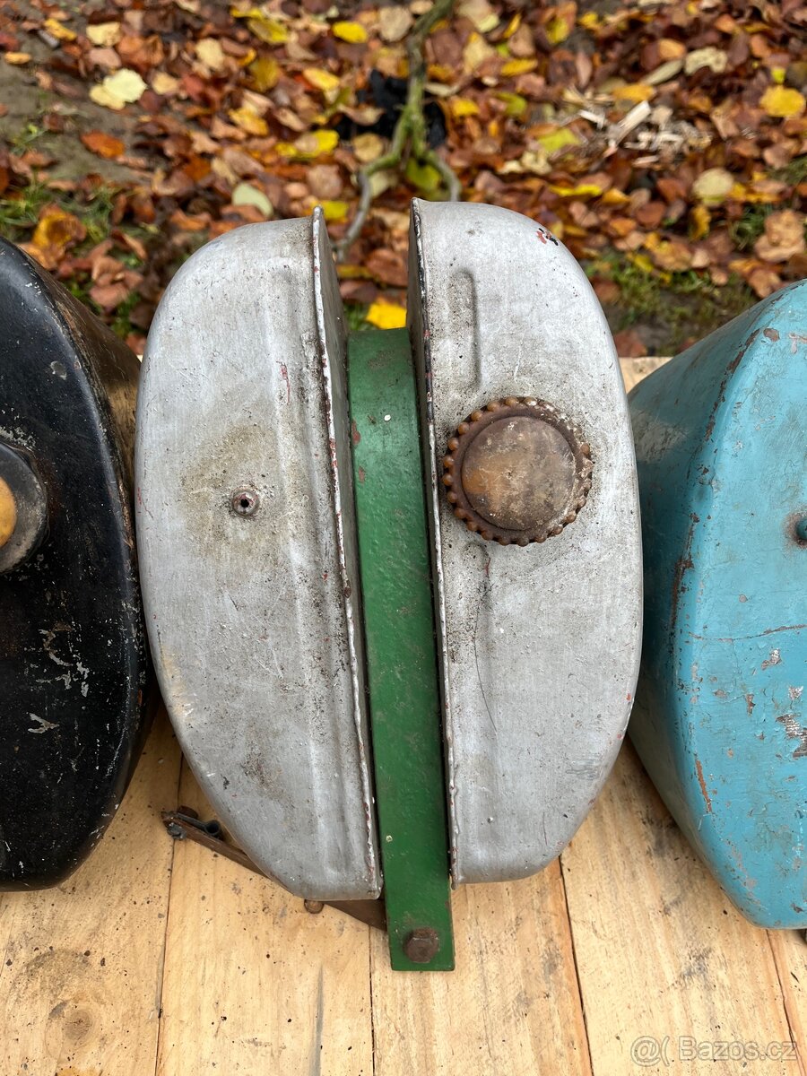 Nádrž jawa pionýr - 4