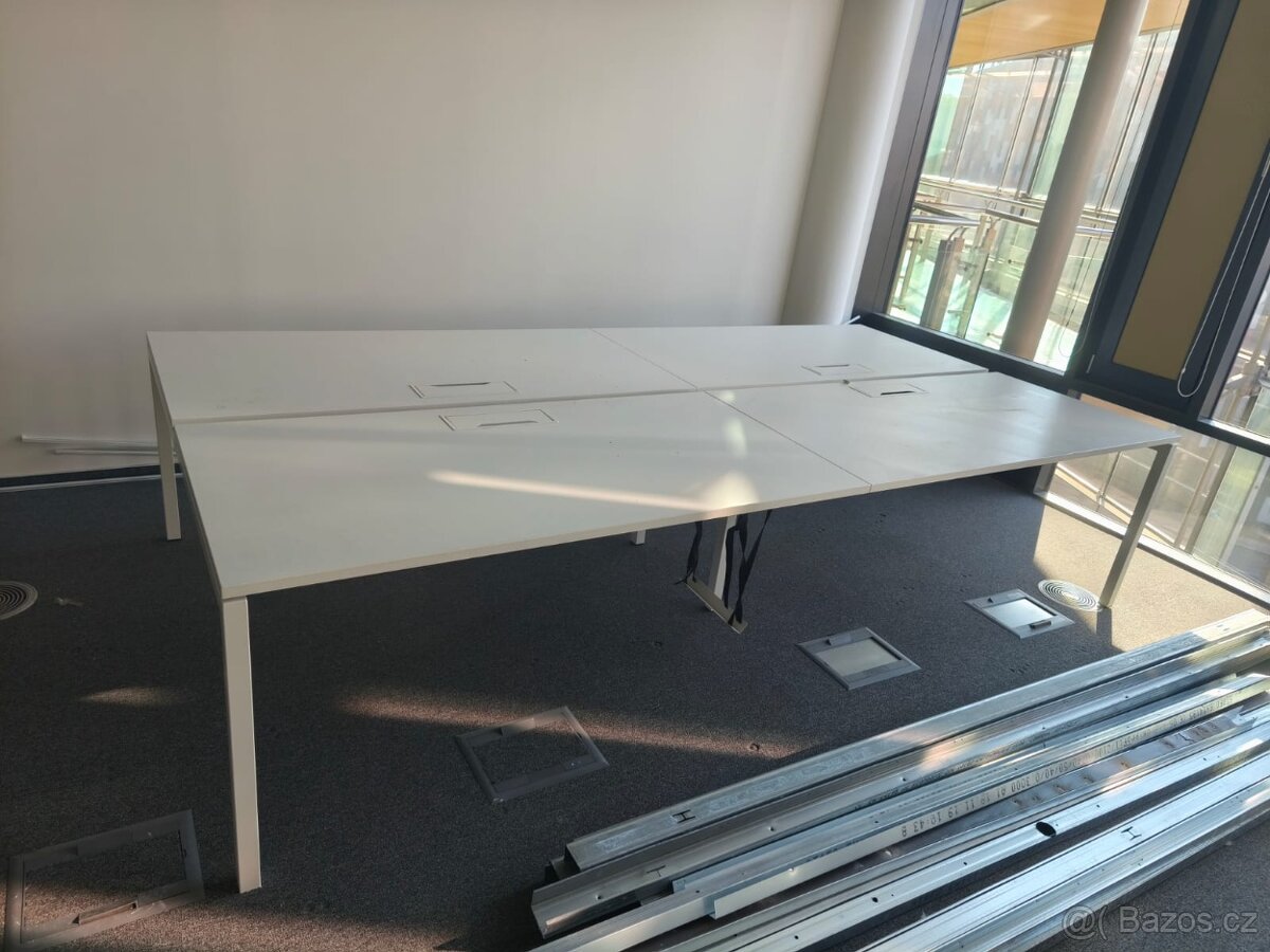 Kancelářský stůl - 4