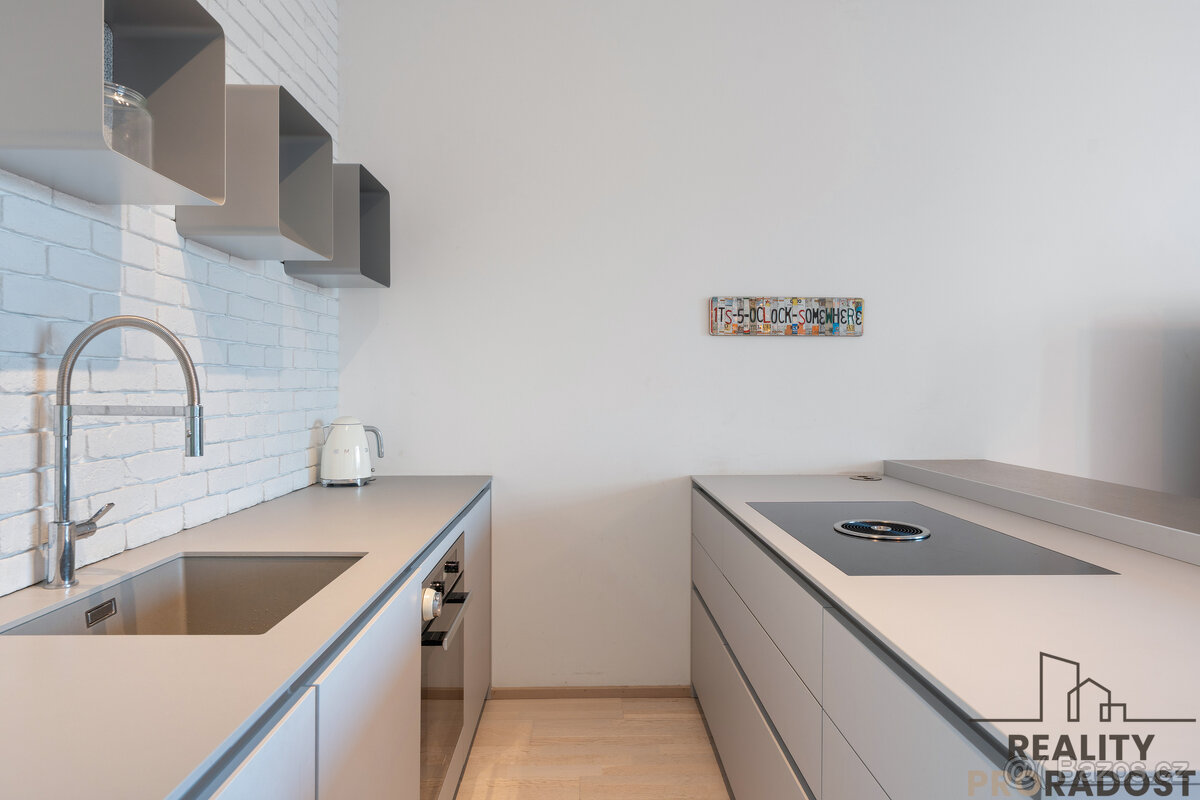 Pronájem bytu 2+kk/B, OV, 65 m2, Praha 7 - Holešovice - 4