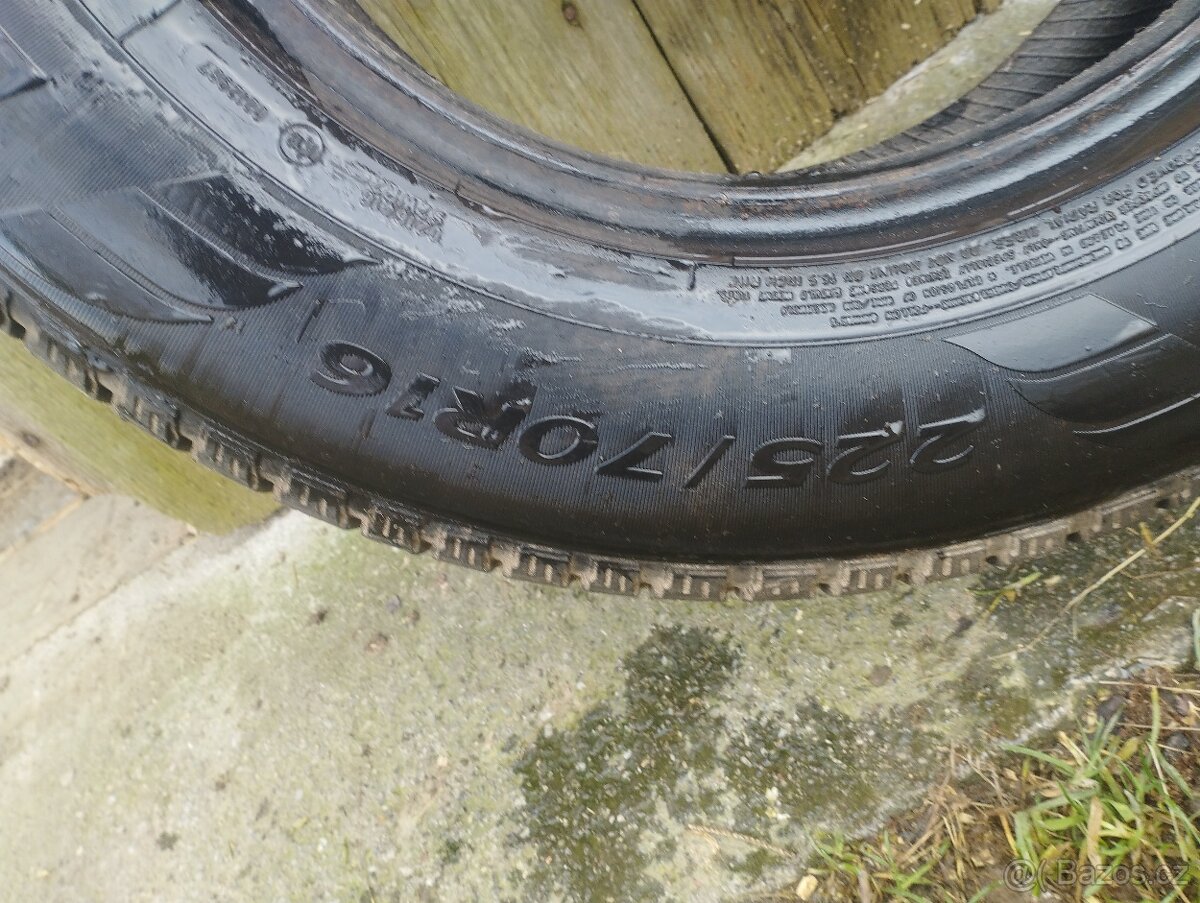 Goodyear 225x70x16 - 4