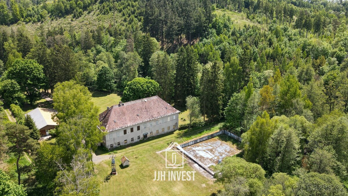 Prodej historické vily / bývalého hotelu s potenciálem – Mar - 4