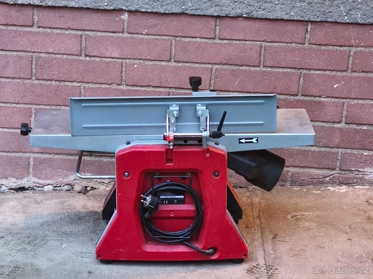 Prodám Hoblovku s protahem Einhell TH-SP 204 -1500W. - 4