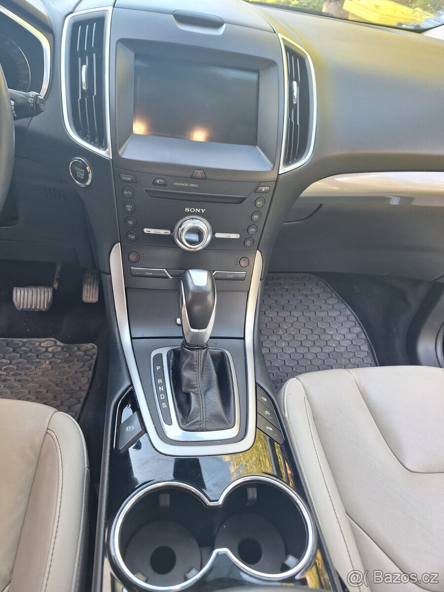Ford S-MAX, 110 Kw, 5 míst, AUT. - 4