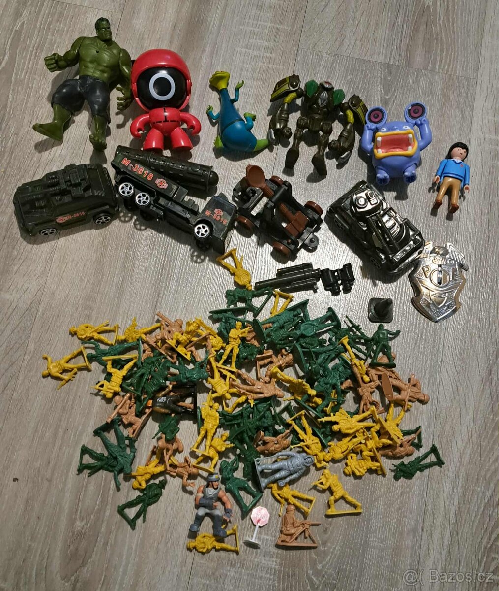 Různé hry, přebytky, hračky - 4