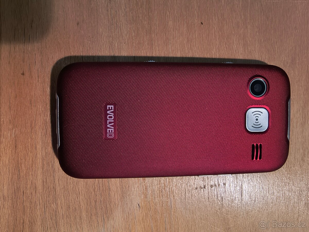 Telefon pro seniory - EVOLVEO EASYPHONE - pouze předvedený - 4