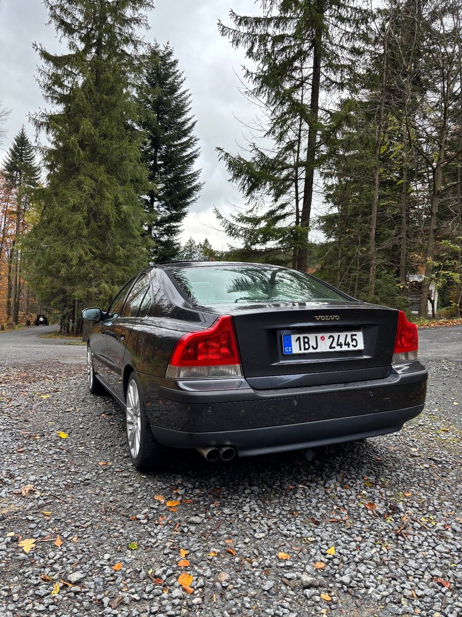 Volvo S60 2.4t - 4