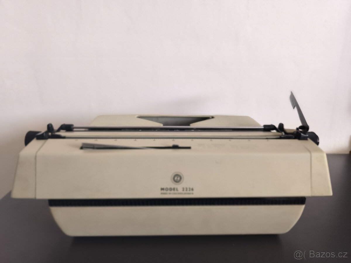 Psací stroj Consul 2226 - 4