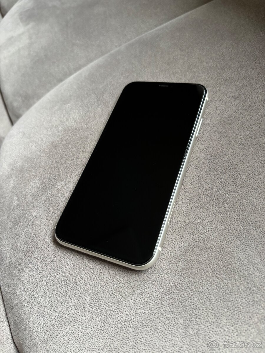 Prodám iPhone 11, 64 GB, barva bílá - 4