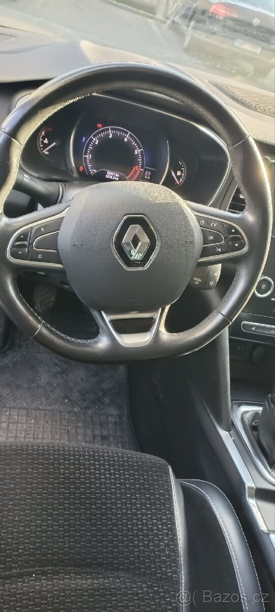 Renault Megane iv sedane grandcoupe - 4