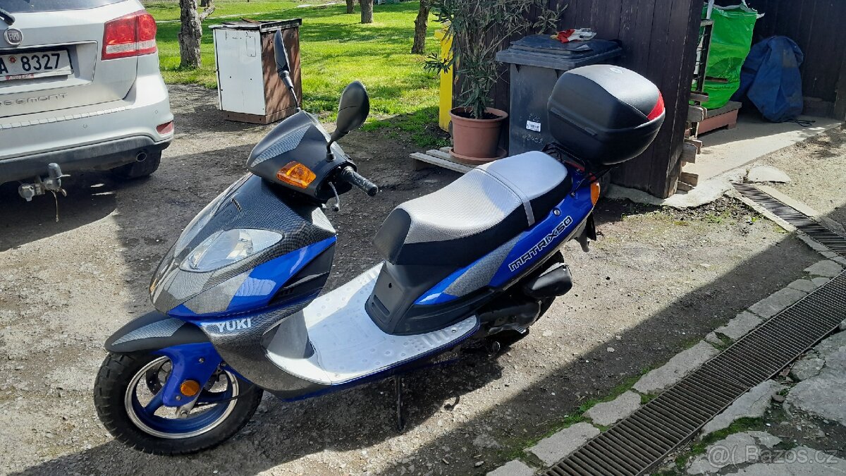 Skútr Yuki Matrix 50 ccm - 4
