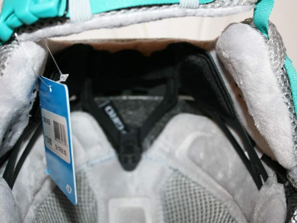 Giro Helma , nova - 4