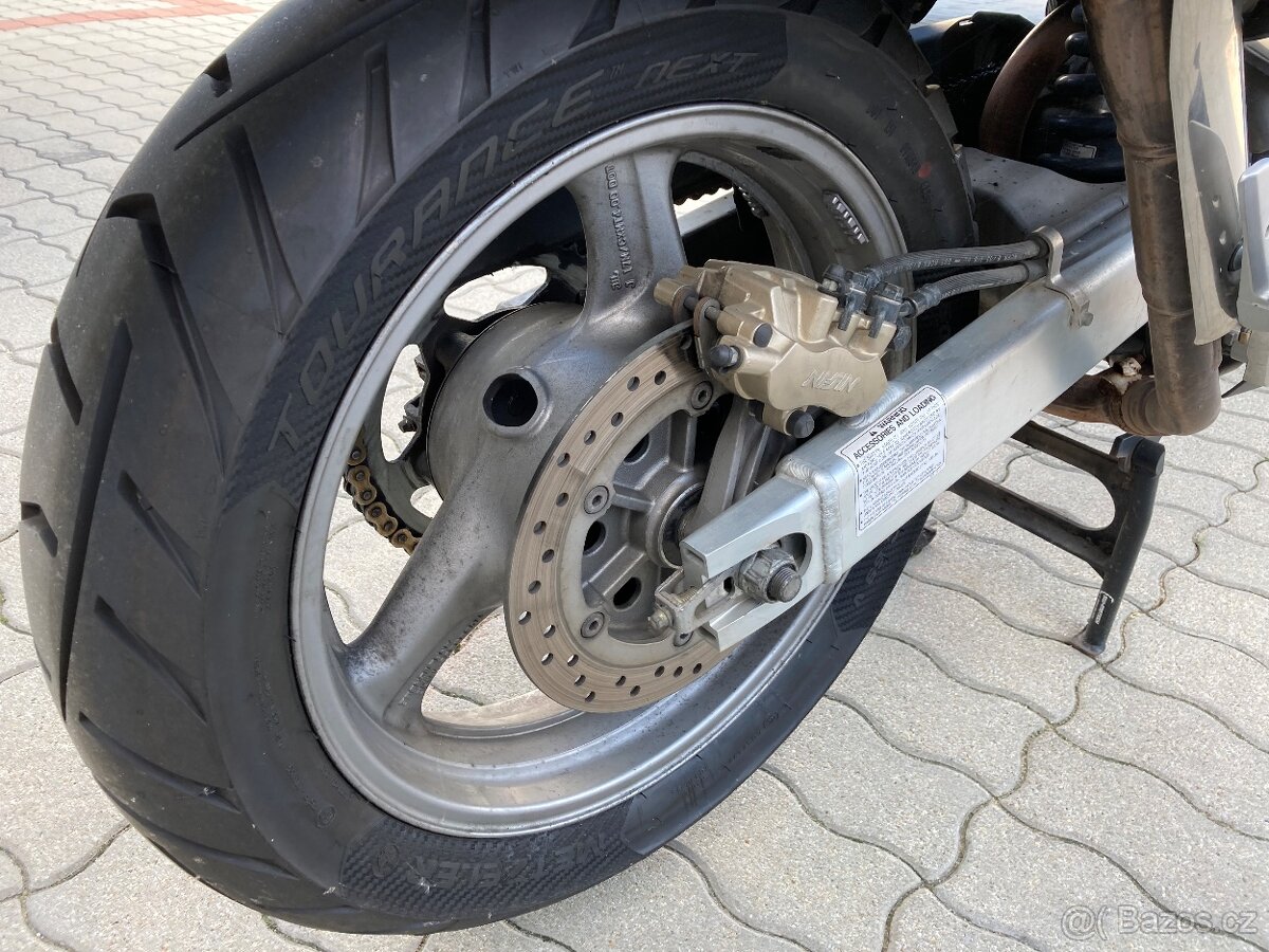 Honda Varadero 1000 stříkačka