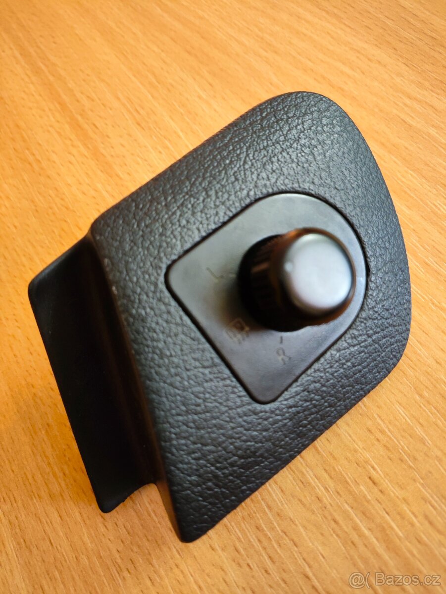 Prodám řadu spínačů, ovládání, climatronic - 4