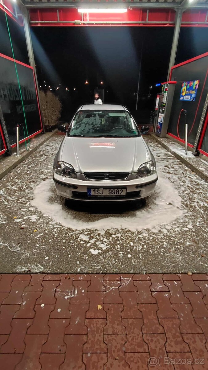 Honda civic 6g 1.5 eco-vtec - 4