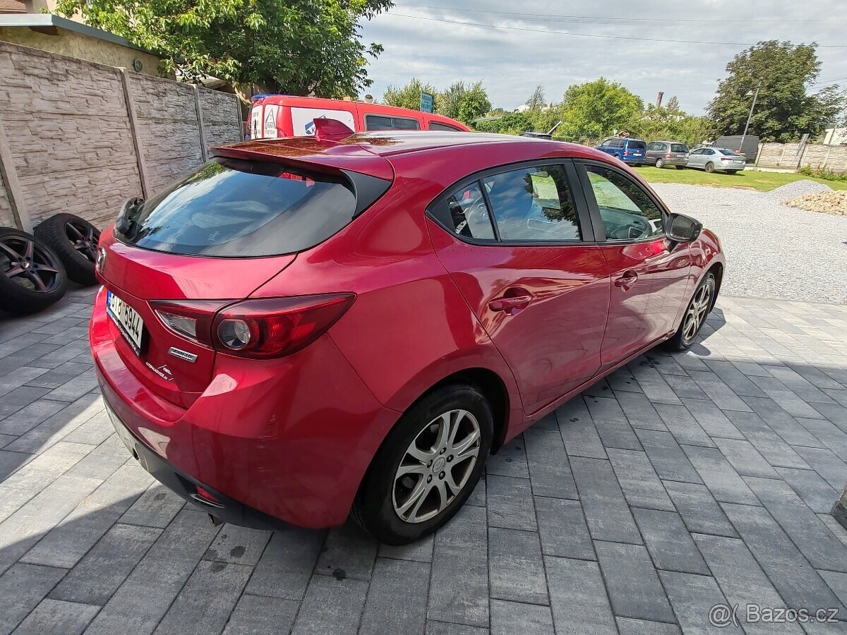 Mazda 3 1.5i Skyactive STK do 01/2028 - 4