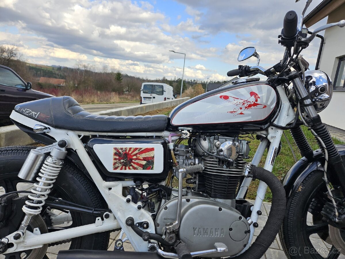 Yamaha XS650 - 4