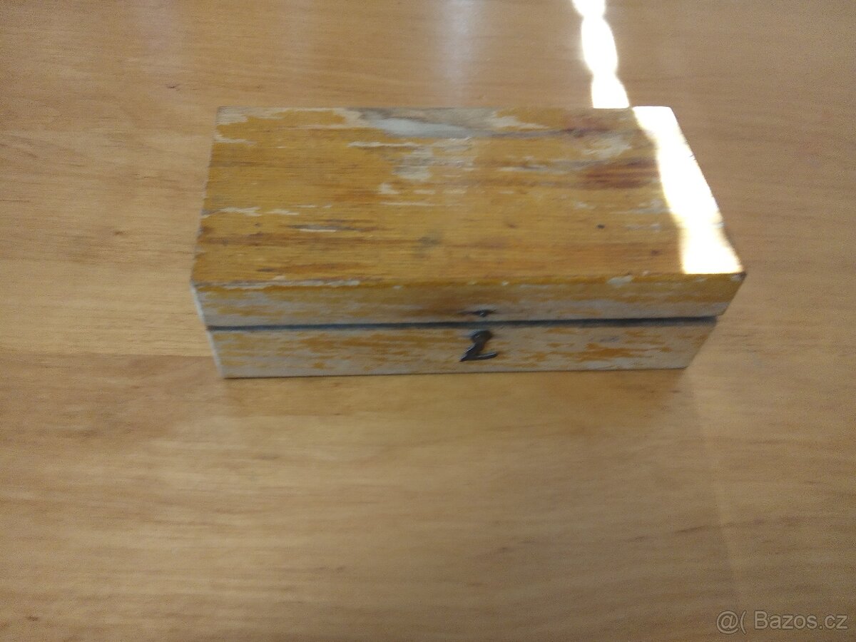 starožitné váhy se závažím - 4