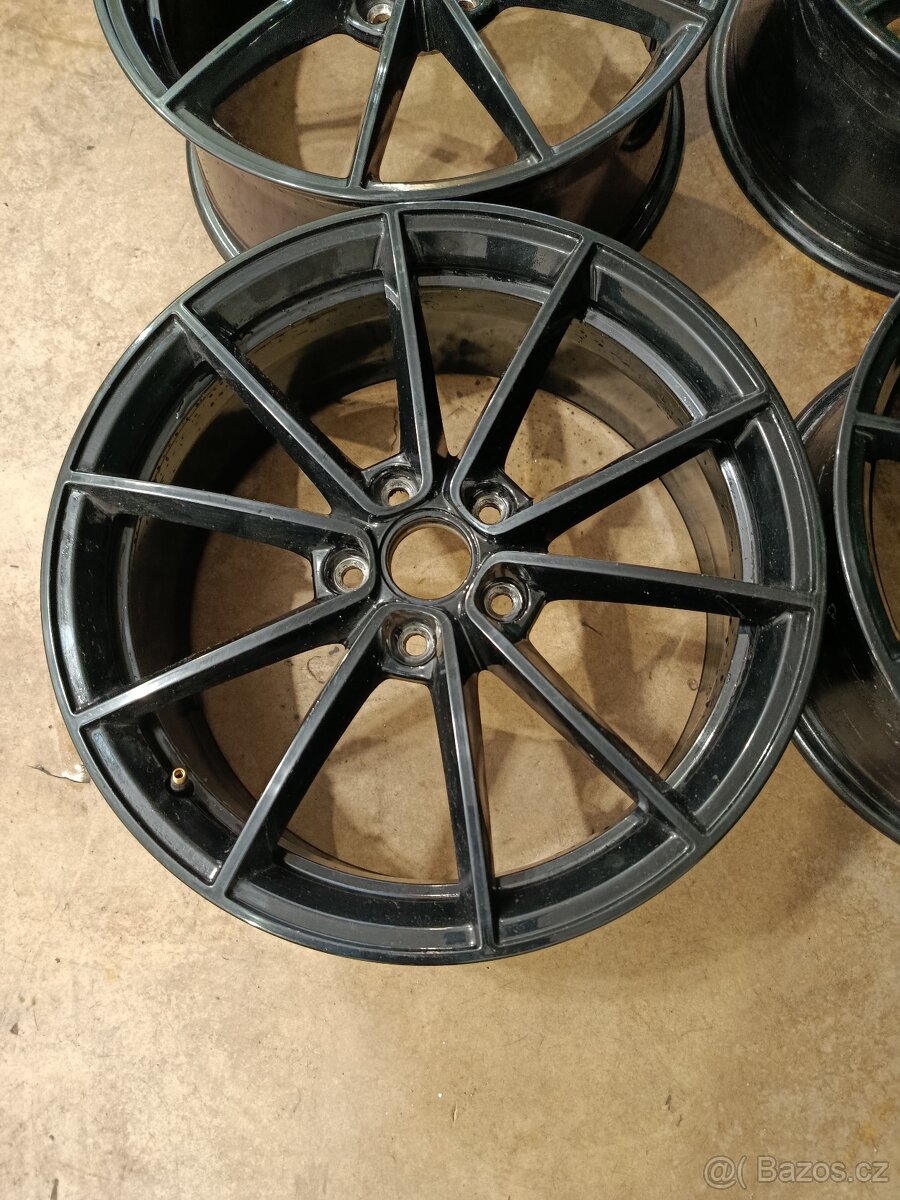 18" kovane alu 5x112 et49 VW - 4