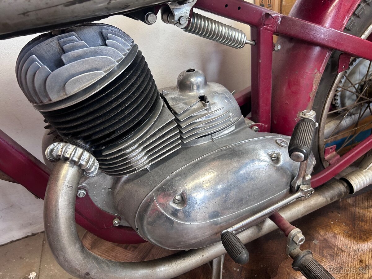 Jawa 250 perak komunista - 4