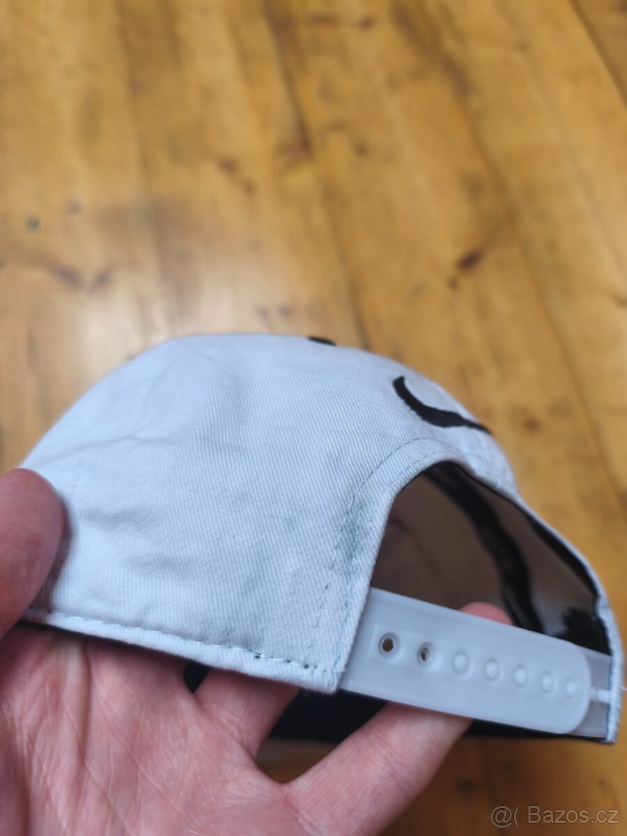 Značkové a neznačkové kšiltovky - 4