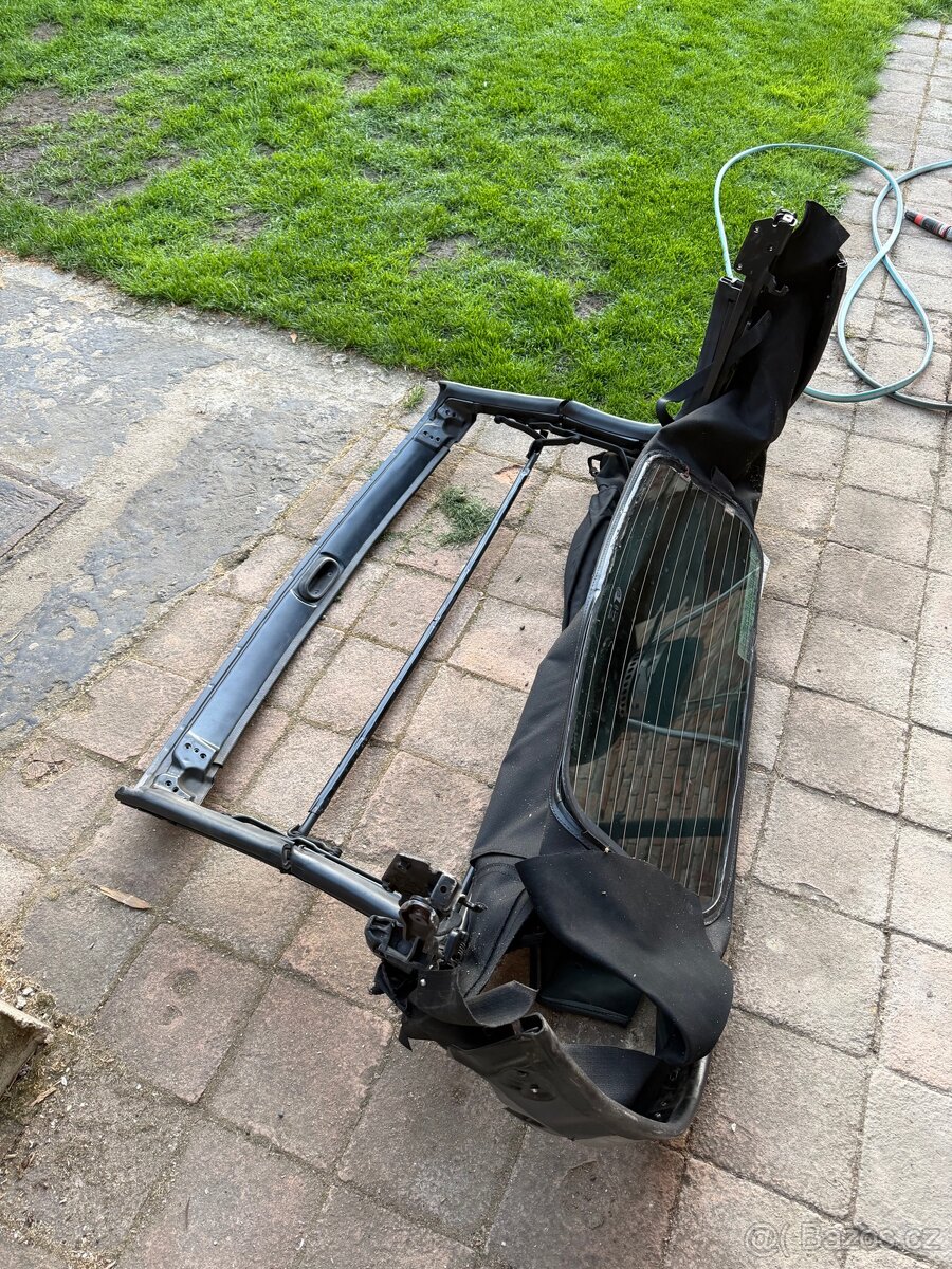 Rám střechy Mazda mx5 - 4