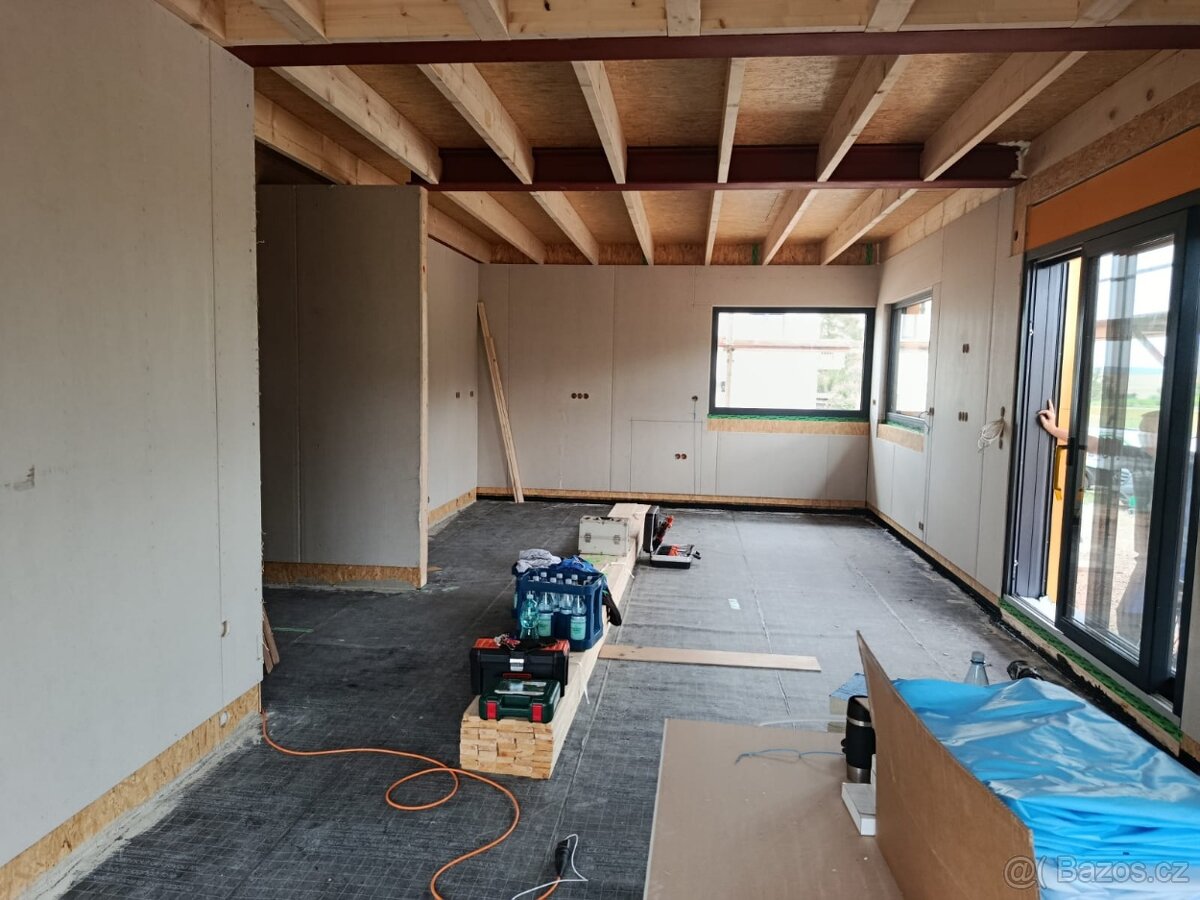 ELEKTRIKÁŘI, POMOCNÍCI, MONTÉŘI - 4