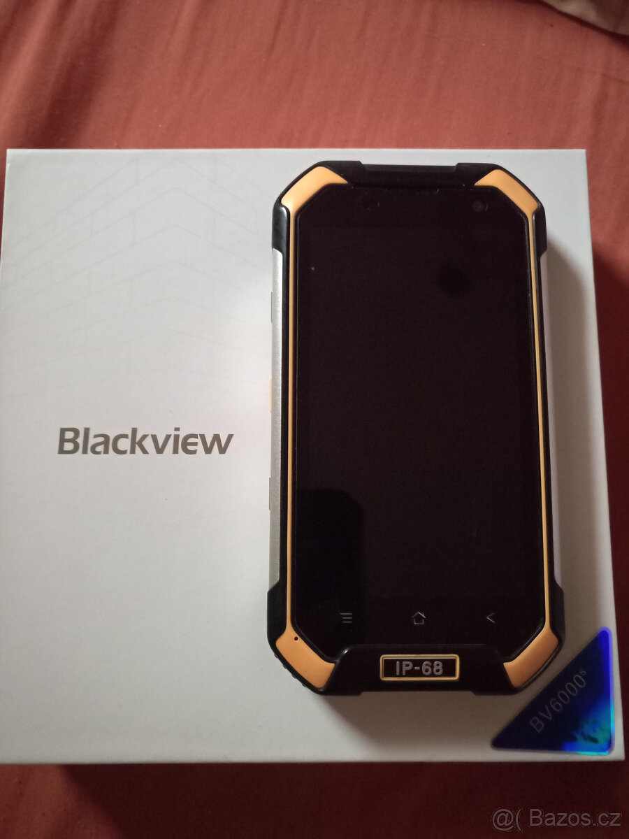 Odolný mobilní telefon iGET Blackview BV6000s - 4